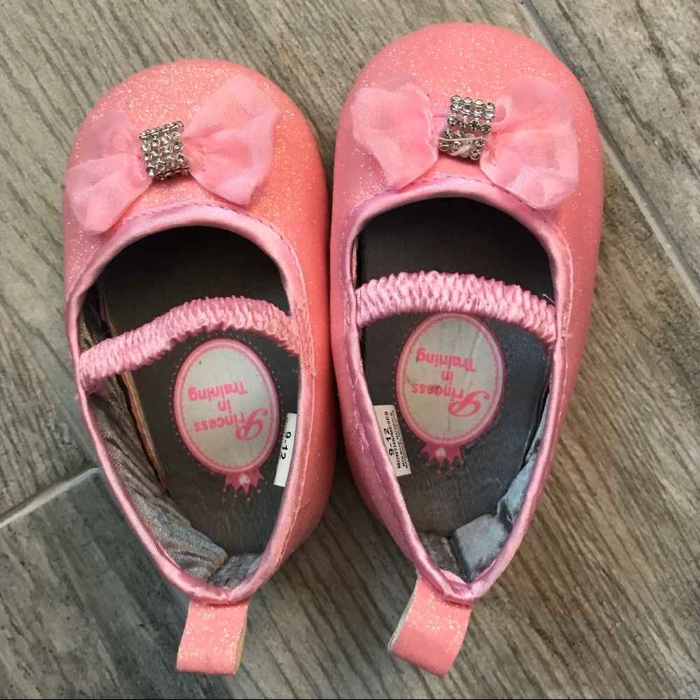 ๐ NWT Poke-a-dot Romper & Disney Sparkle Slippers - Picture 3 of 7